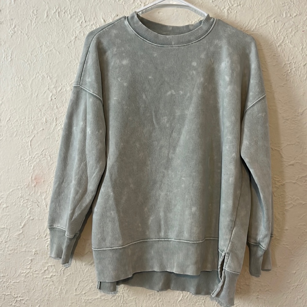 So crewneck pastel green and white tie dye oversized xs